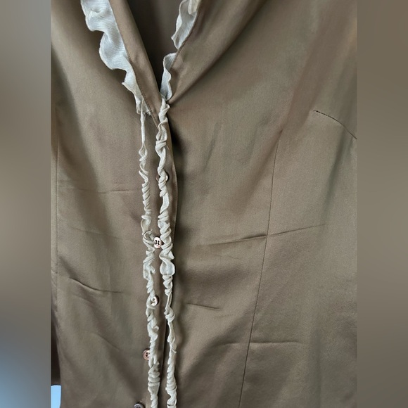 MOSCHINO Metallic Bronze Silk Ruffle Sleeveless Blouse Top. Size 10 - Picture 3 of 9